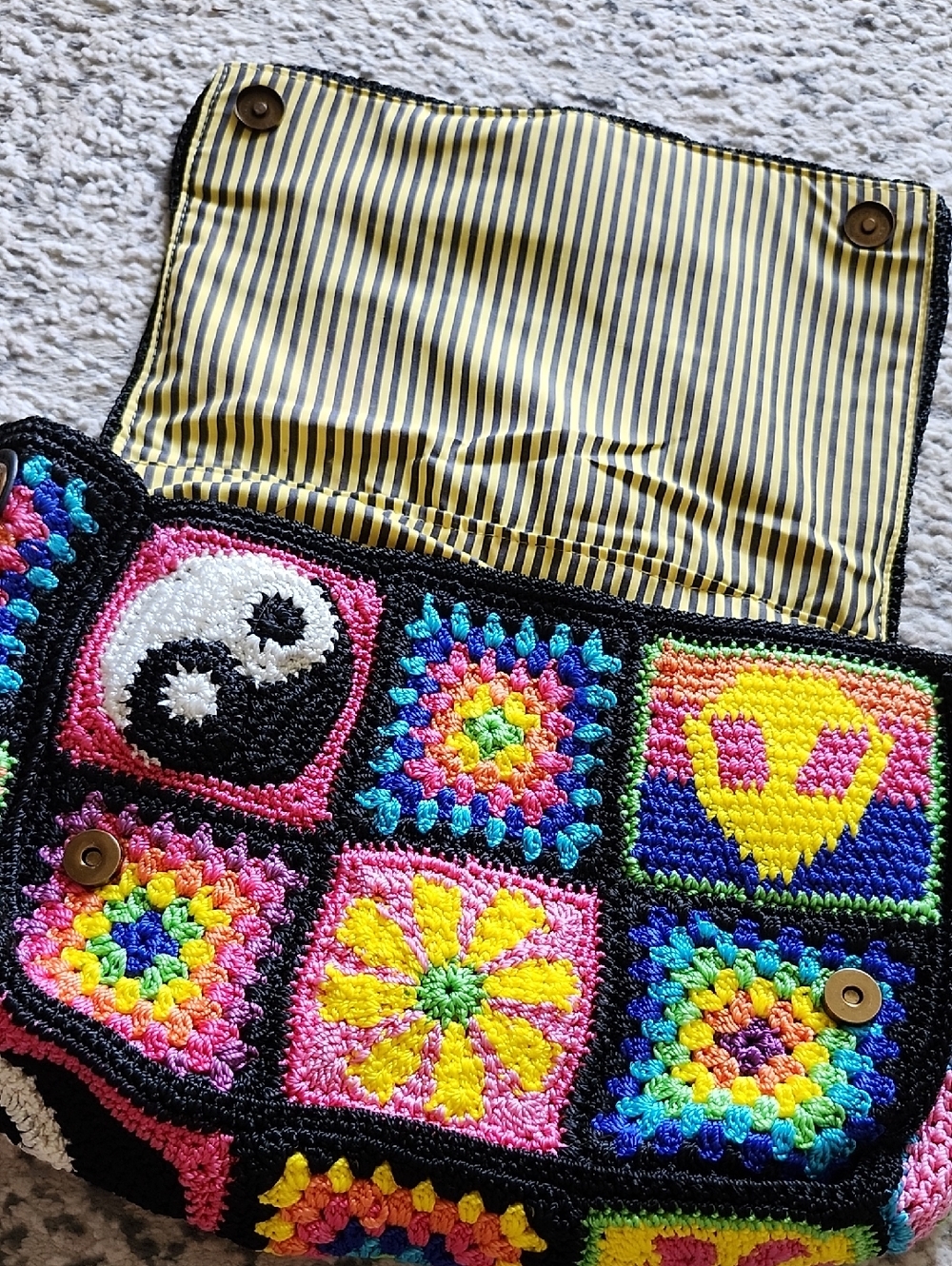 RARE Kurt Geiger Kensington Large Retro Peace Love Crochet Shoulder Bag - Picture 12 of 15